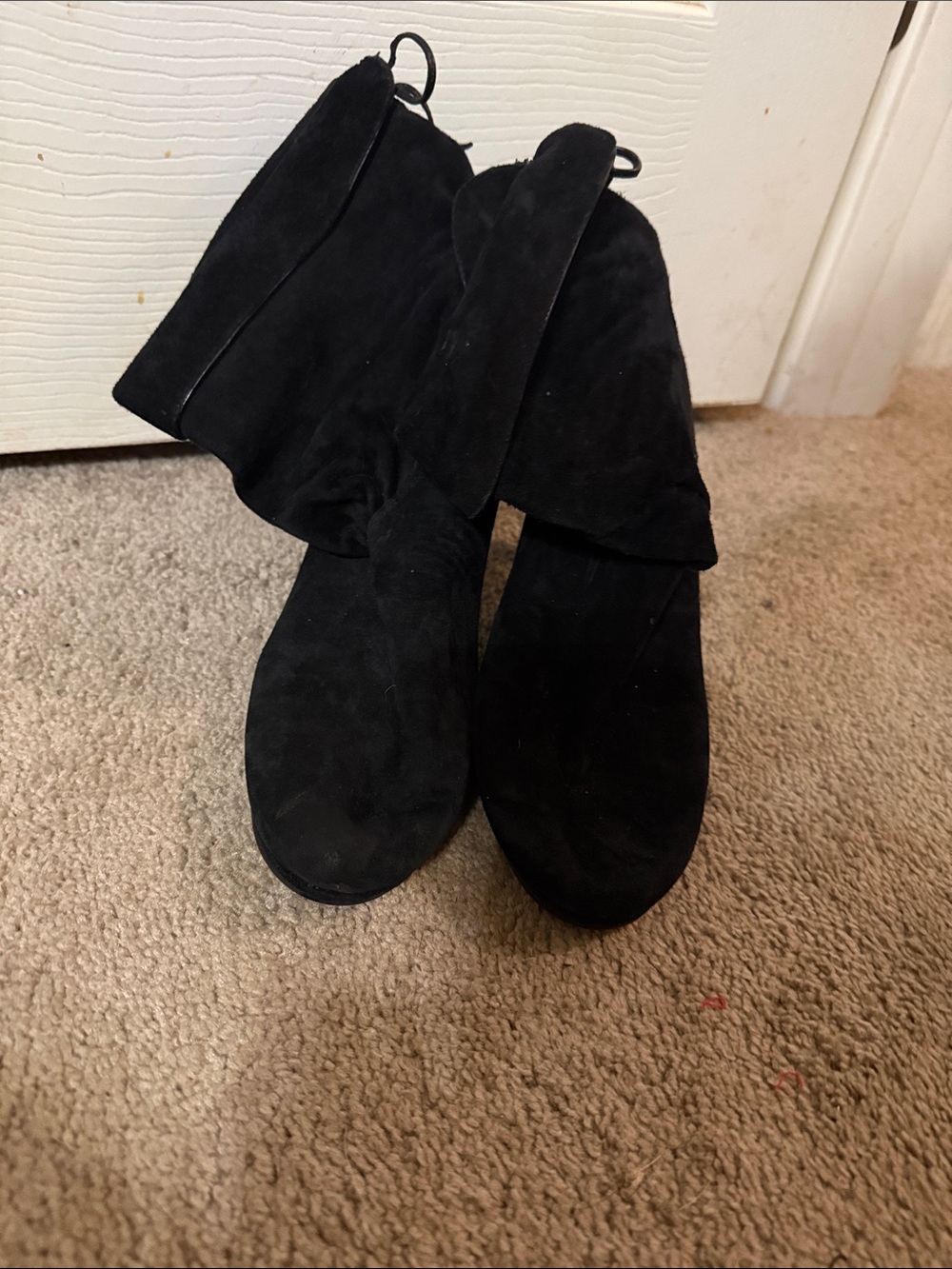 Worthington Black Suede Fold-Over Tie back Ankle Boots Kitten Heels 7.5